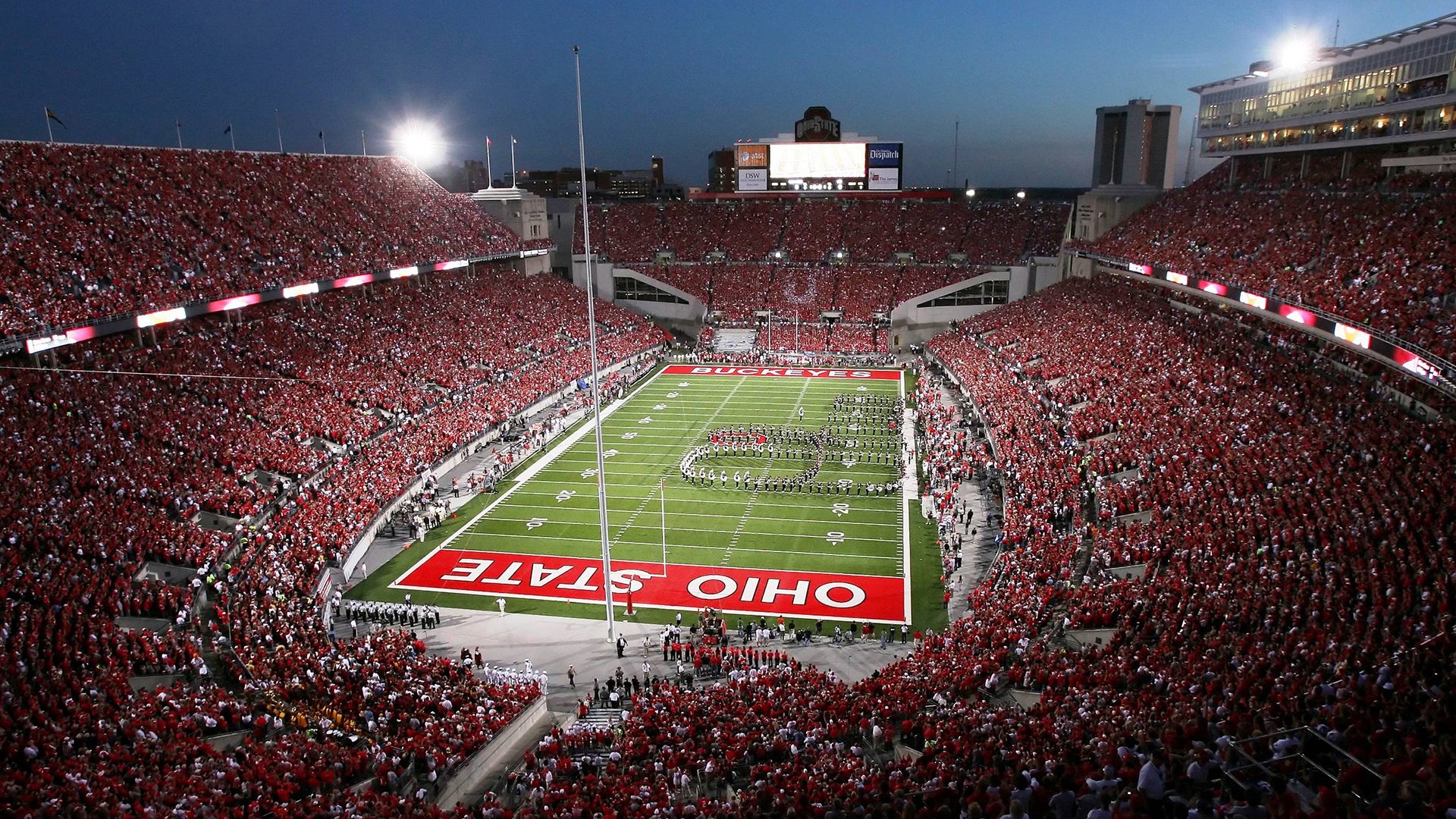 莱昂·马尔尚决赛发挥成大赢家，莱昂内尔