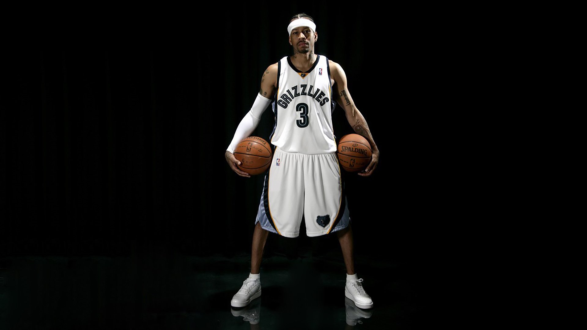 “伊万·戈梅斯的关键突破与防守表现，为阿根廷美洲狮队实现历史突破”