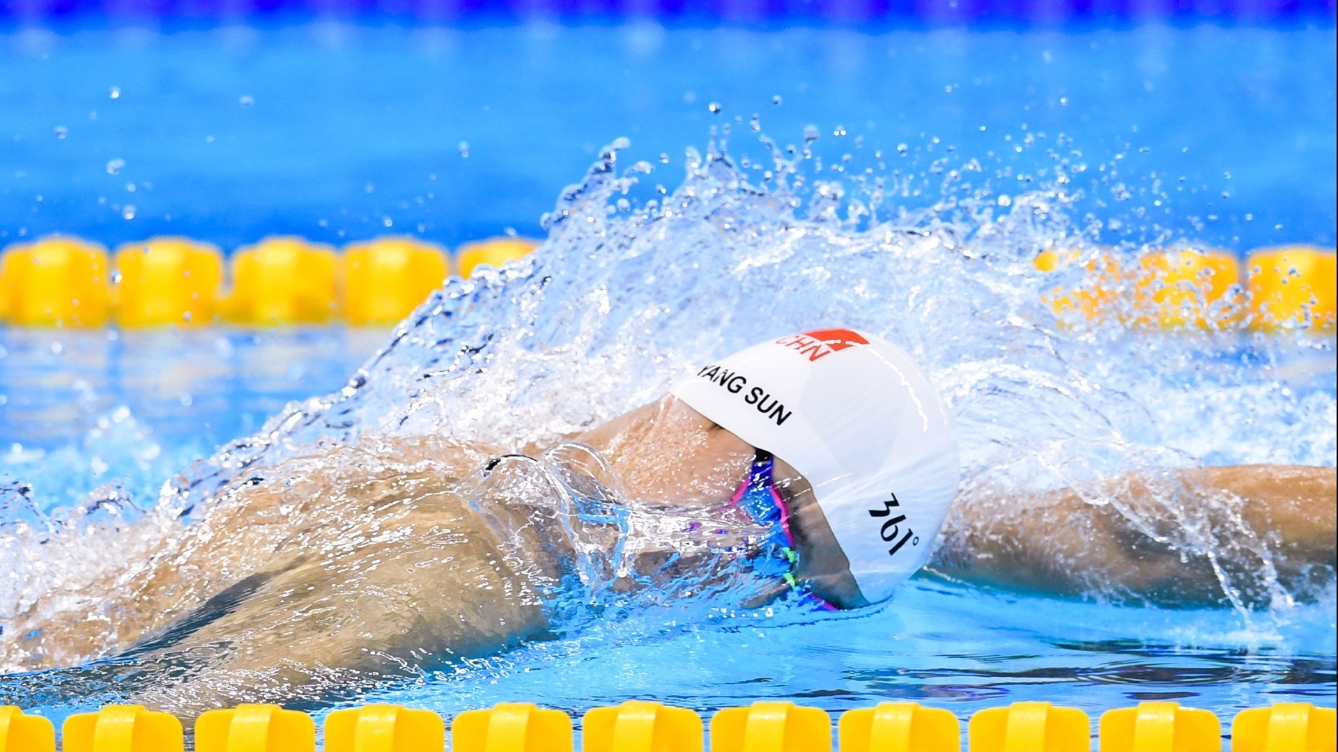 弗莱堡前锋梅开二度，队内竞争加剧，弗莱堡市